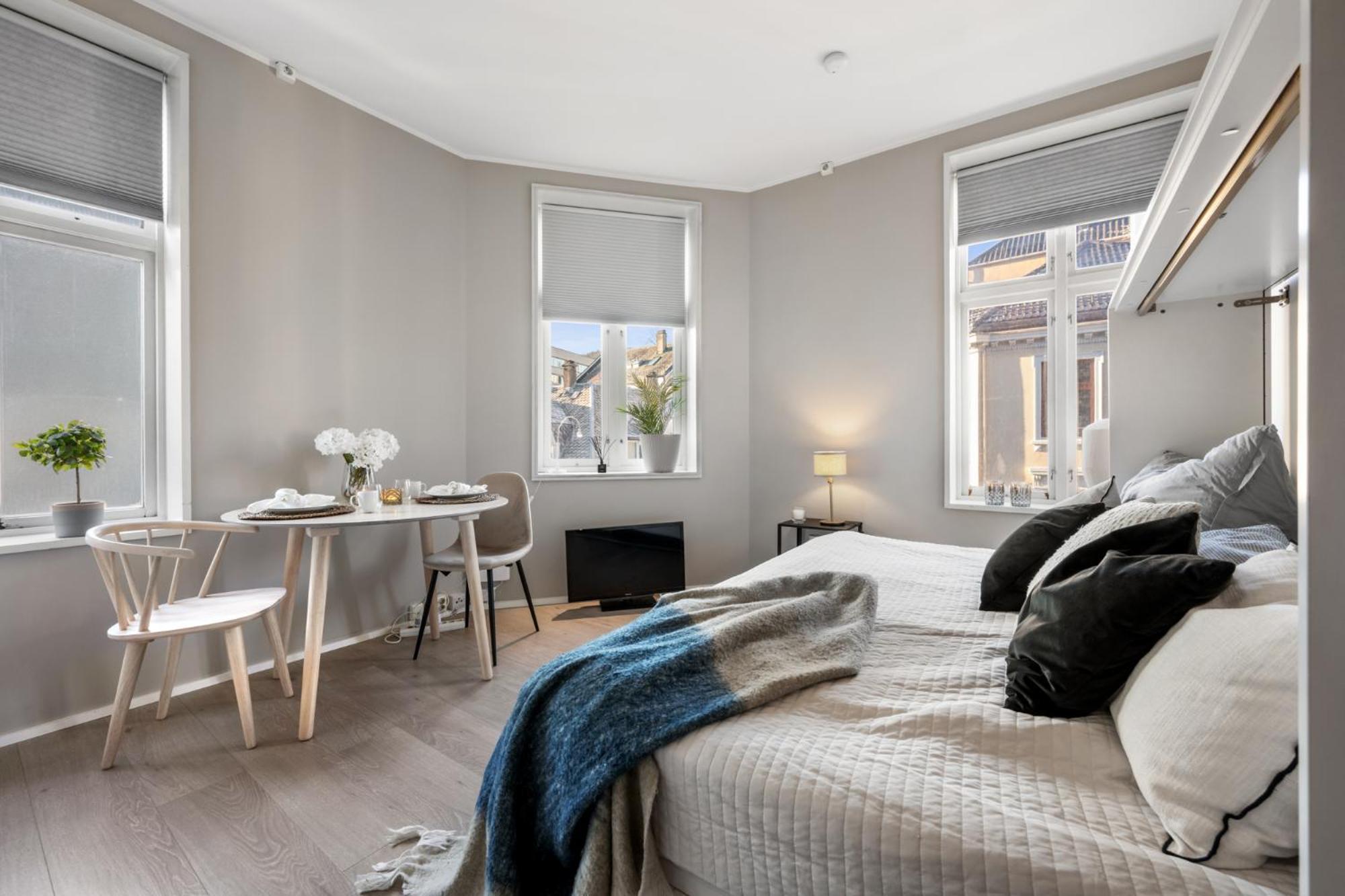 Roomsly - Cozy Hilltop Hideout In Bergen