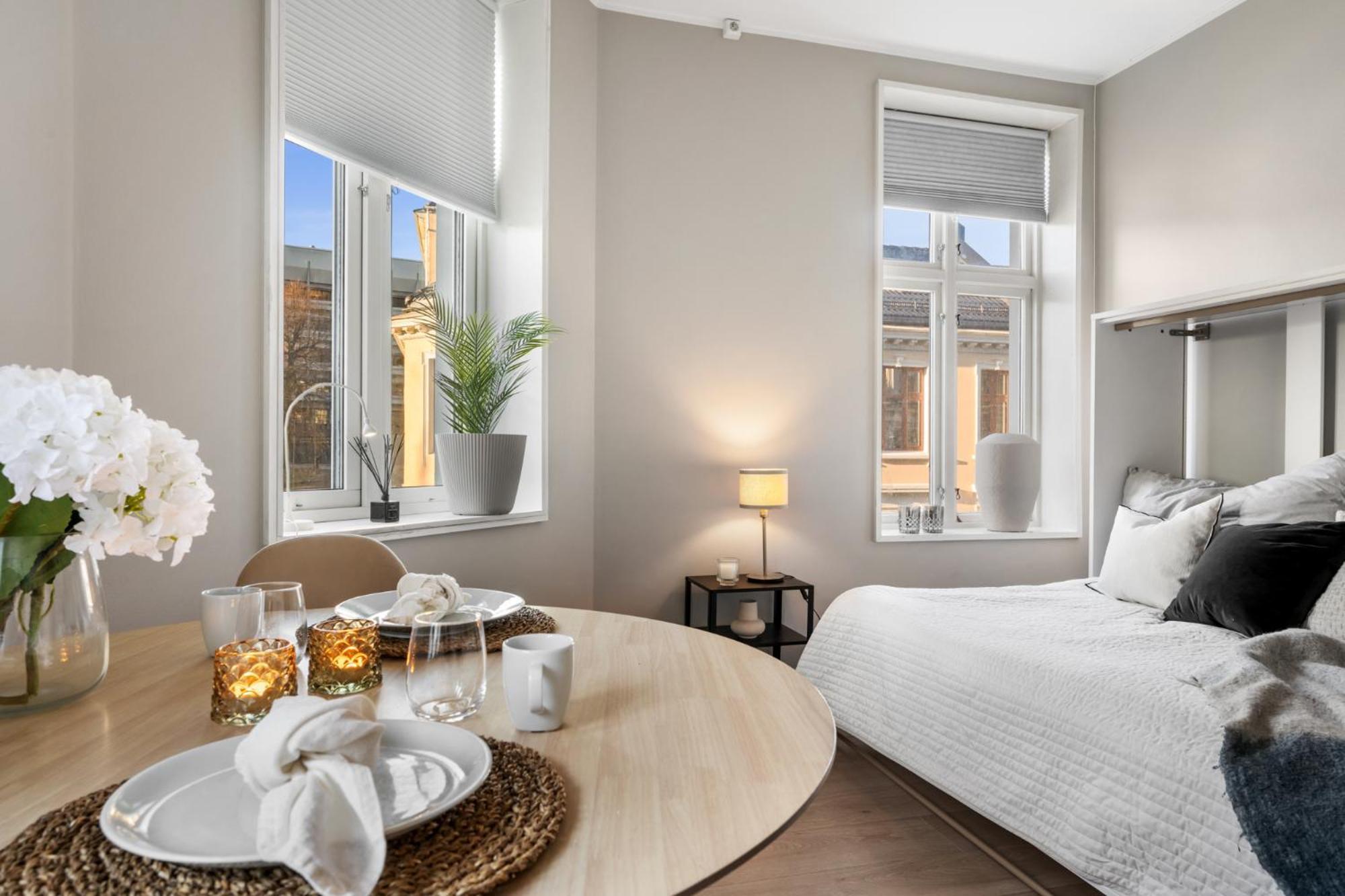 Apartment Roomsly - Cozy Hilltop Hideout In *